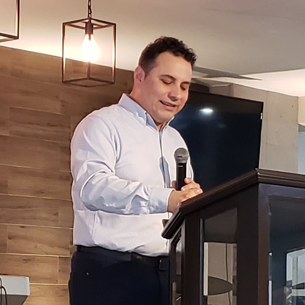 Pastor Jonathan Gonzalez Cordova