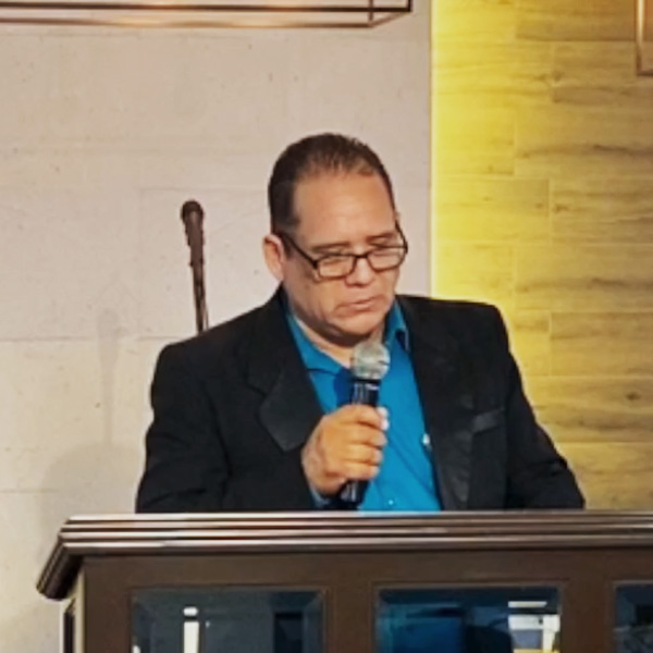Pastor Filiberto Valenzuela
